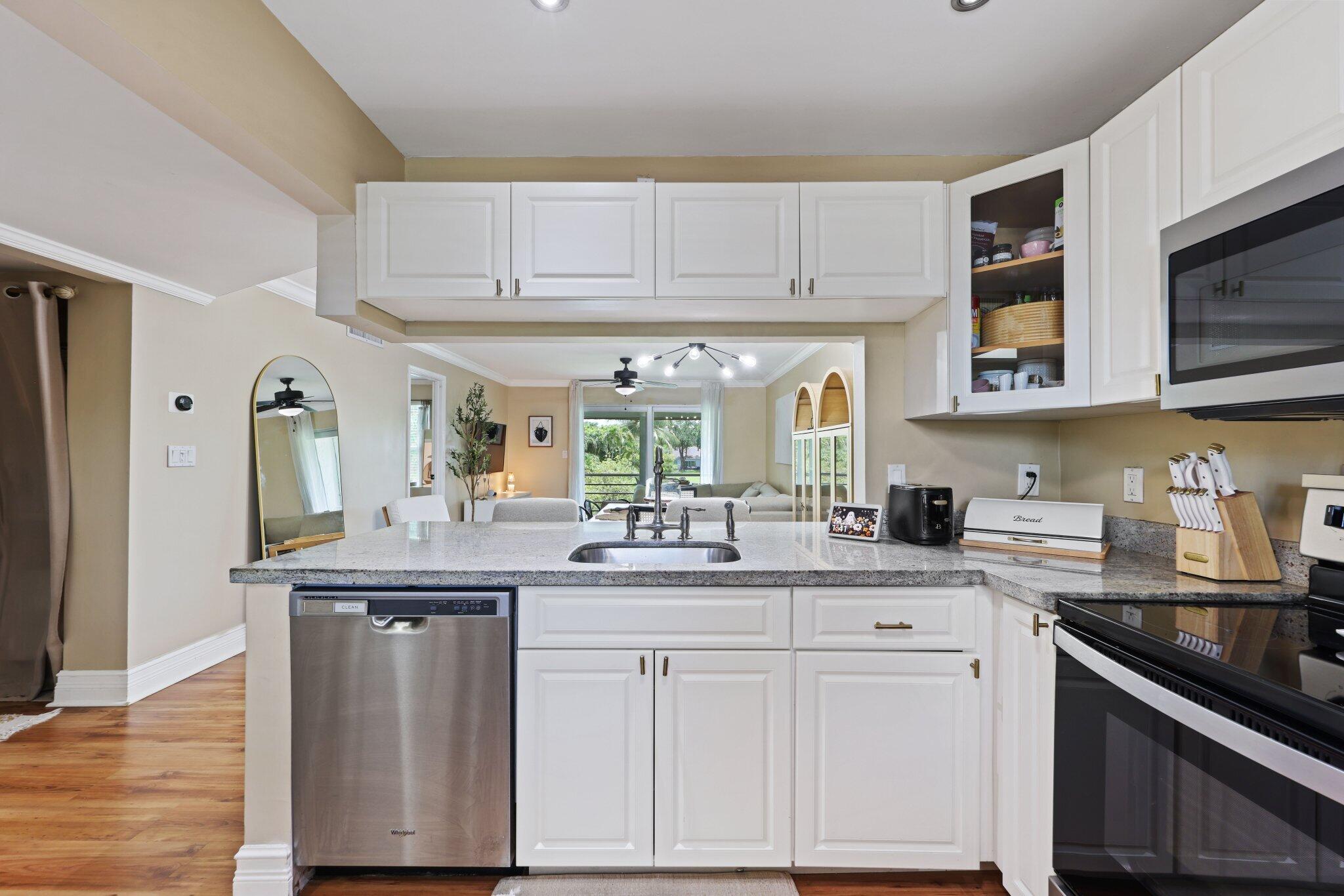 2700 Fiore Way, Unit 2020 Delray Beach, FL 33445 - Photo 11 of 44 2700 Fiore 2020 Way 202 - 11.jpg-SMALL