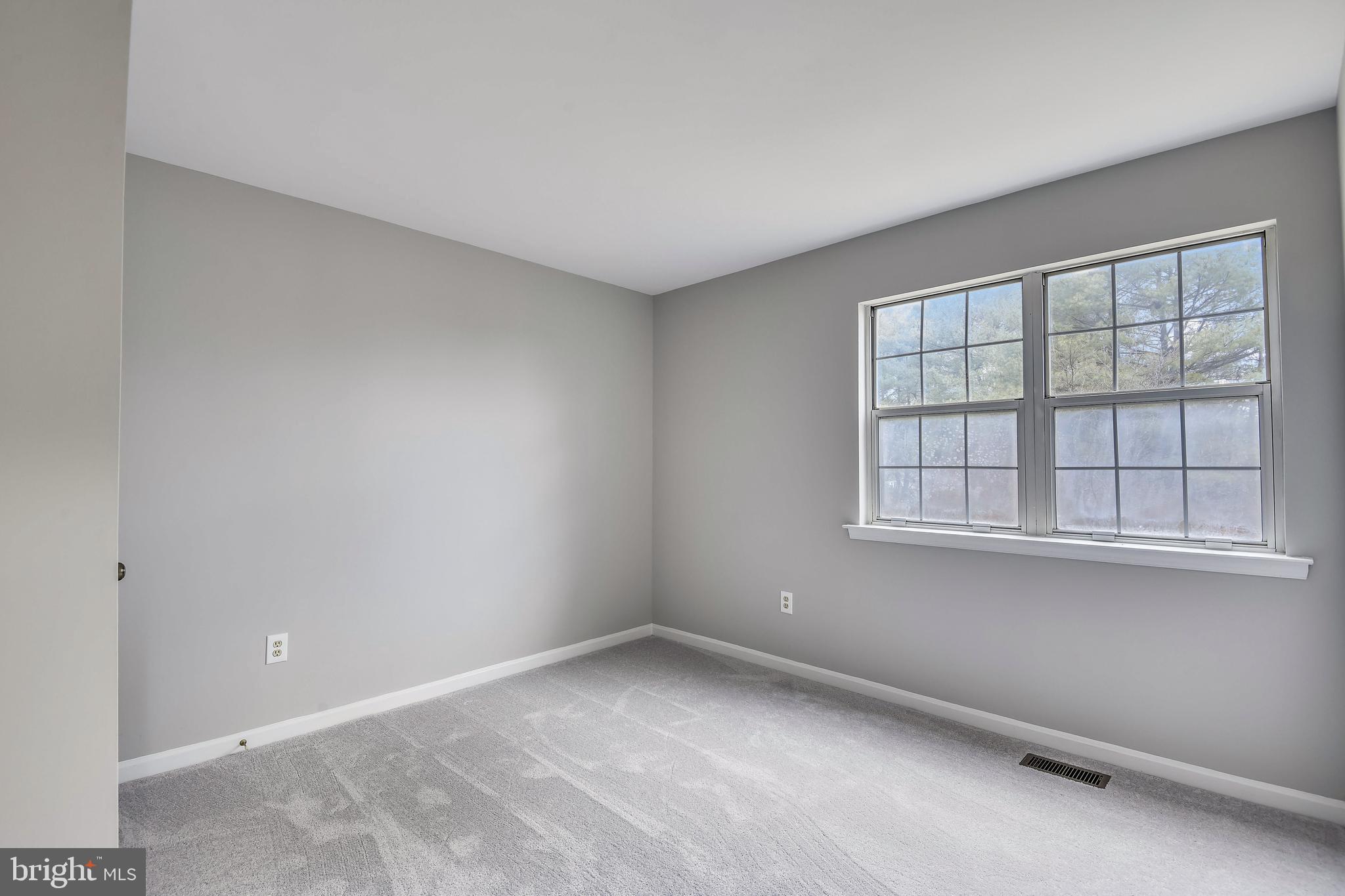11052 Bishopsgate Court Reston, VA 20194 - Photo 16 of 32 Bedroom 2