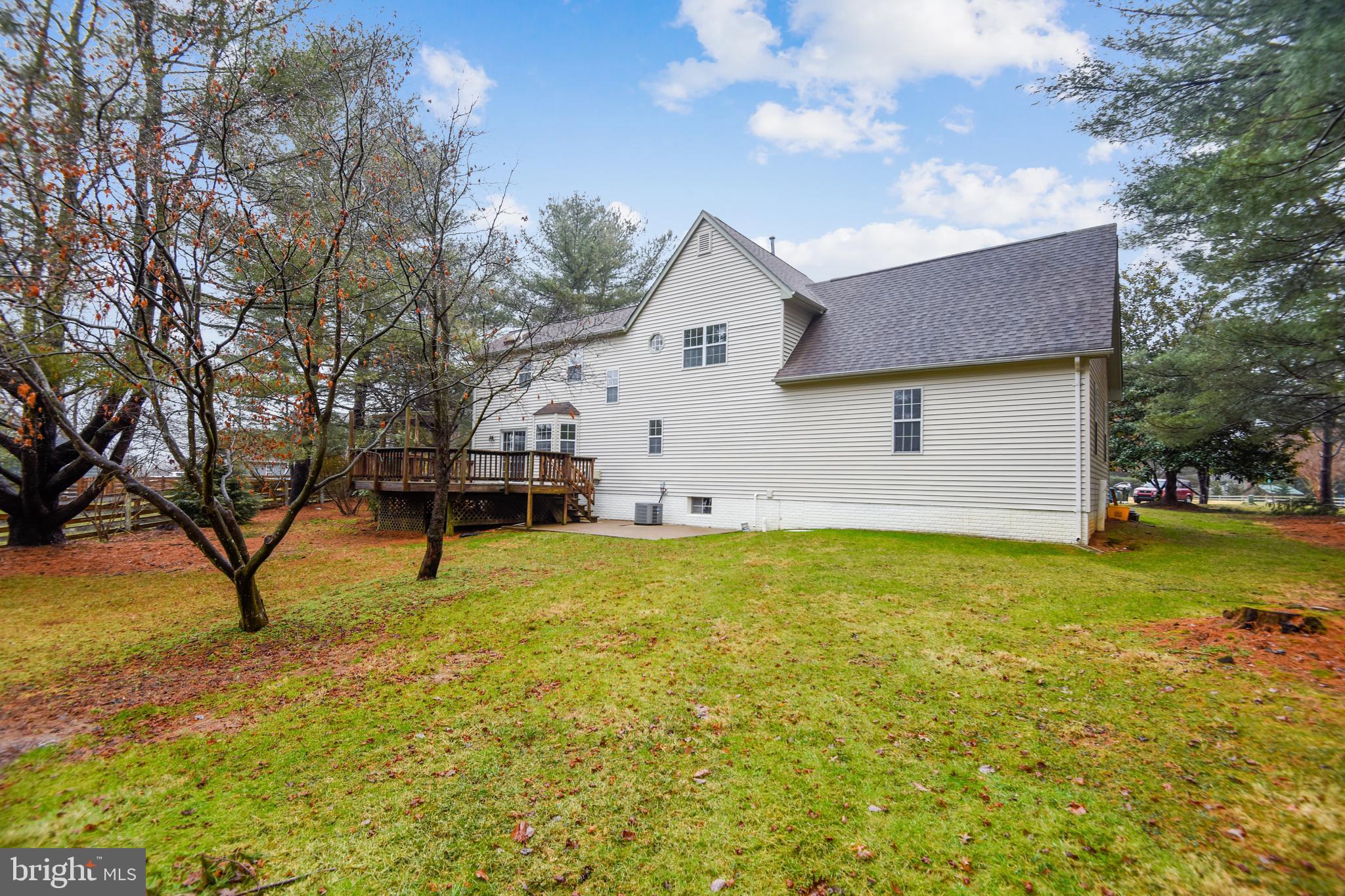 11052 Bishopsgate Court Reston, VA 20194 - Photo 3 of 32