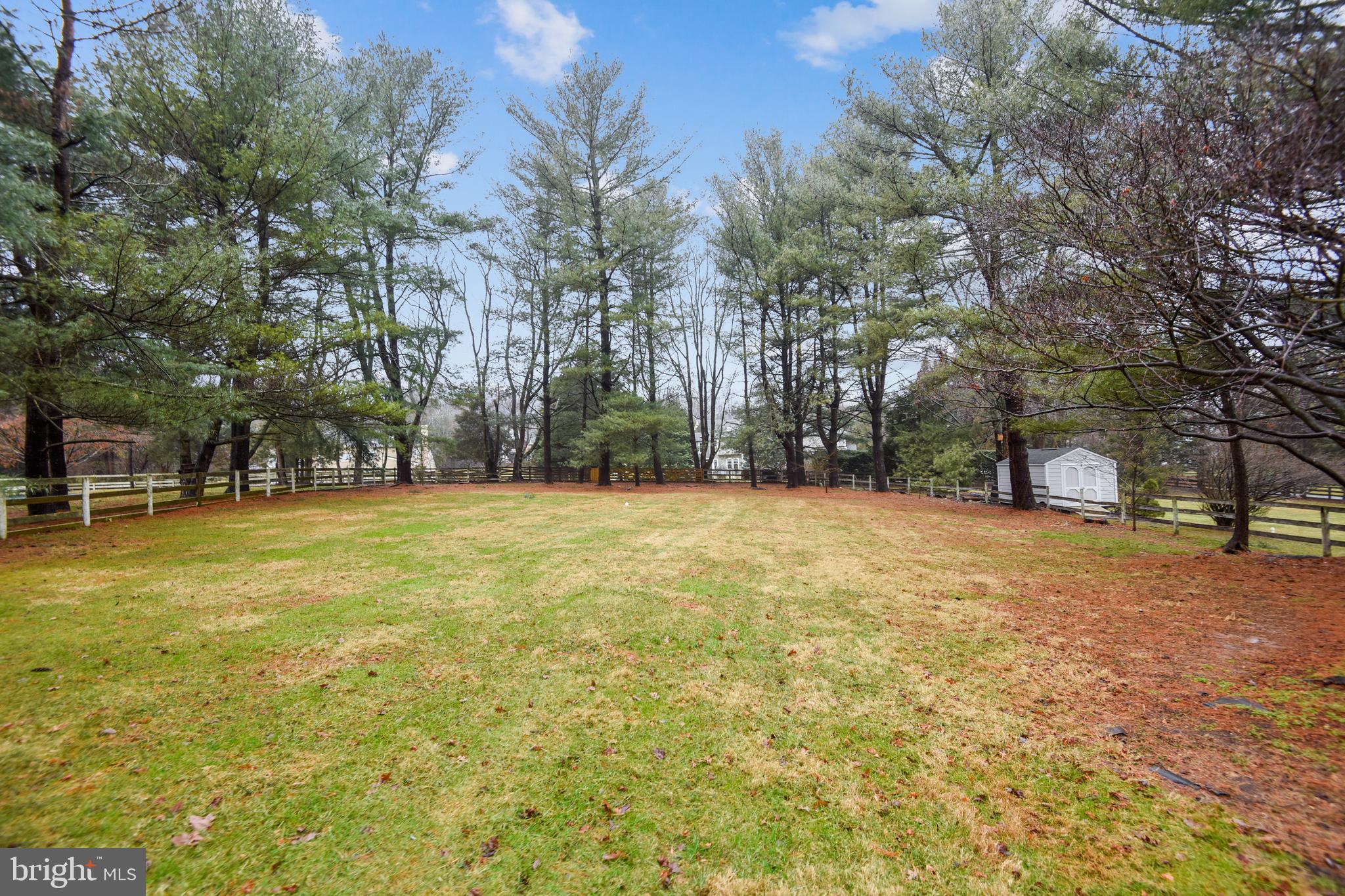 11052 Bishopsgate Court Reston, VA 20194 - Photo 28 of 32 Back Fenced Yard