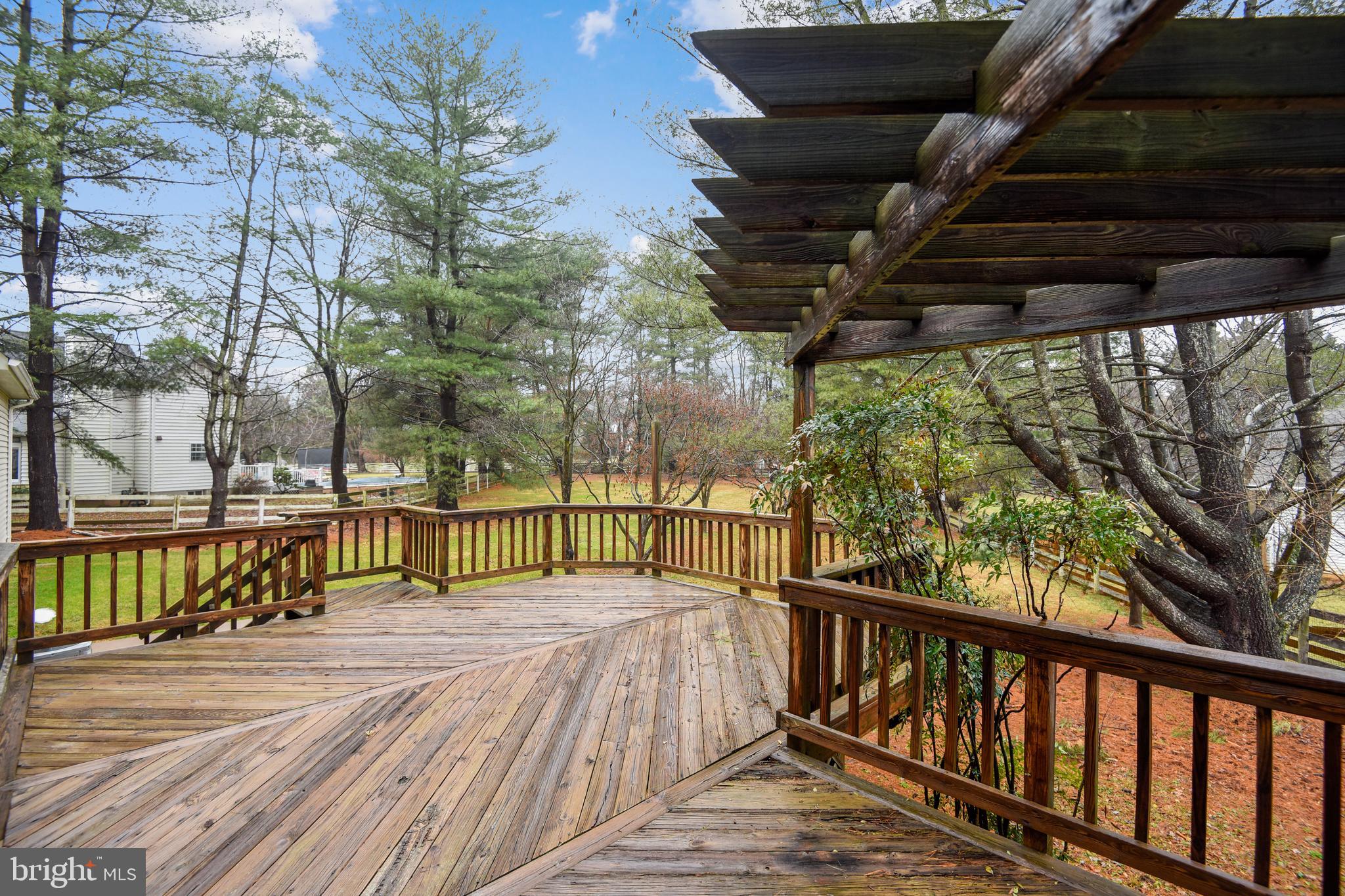 11052 Bishopsgate Court Reston, VA 20194 - Photo 5 of 32