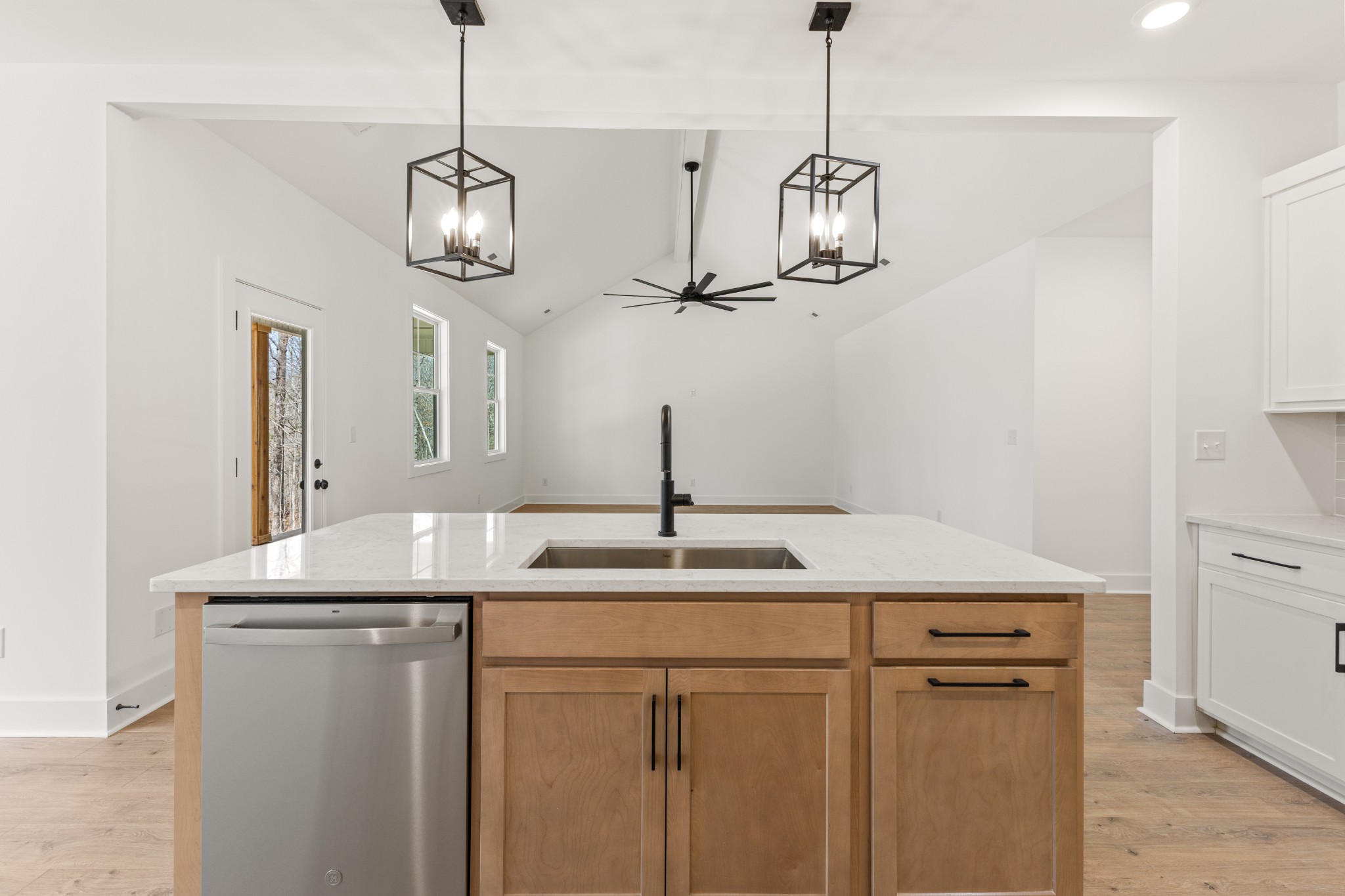 1019 Walnut Grove Road Dickson, TN 37055 - Photo 9 of 41