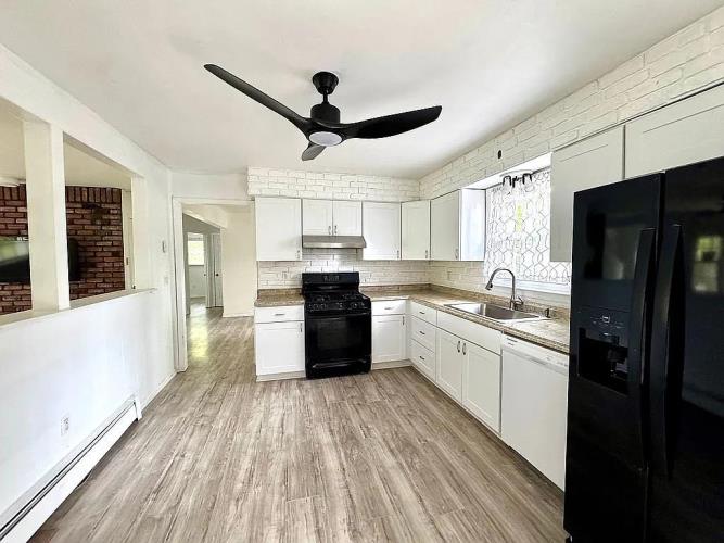 11 Roberts Road Shirley, NY 11967 - Photo 2 of 12