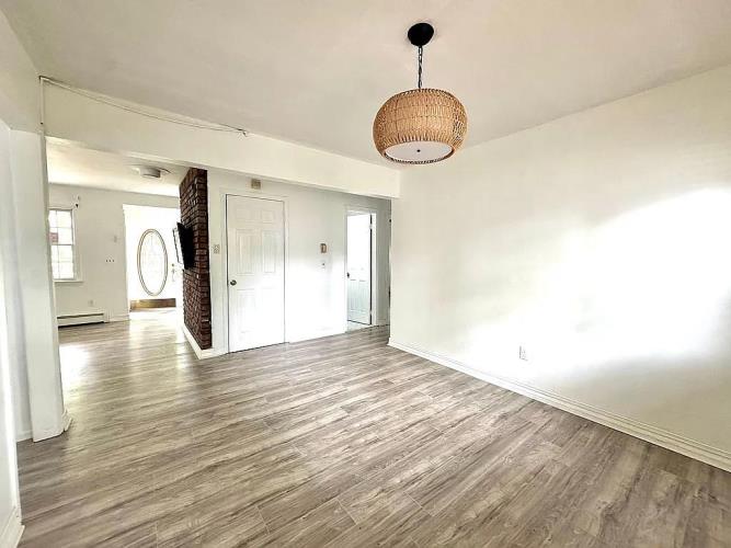 11 Roberts Road Shirley, NY 11967 - Photo 4 of 12