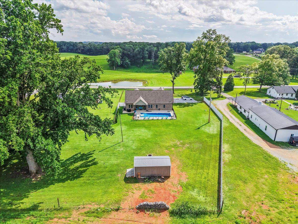 6424 Cemetery Road Bowling Green, KY 42103 - Photo 41 of 48 Gallery Image 41