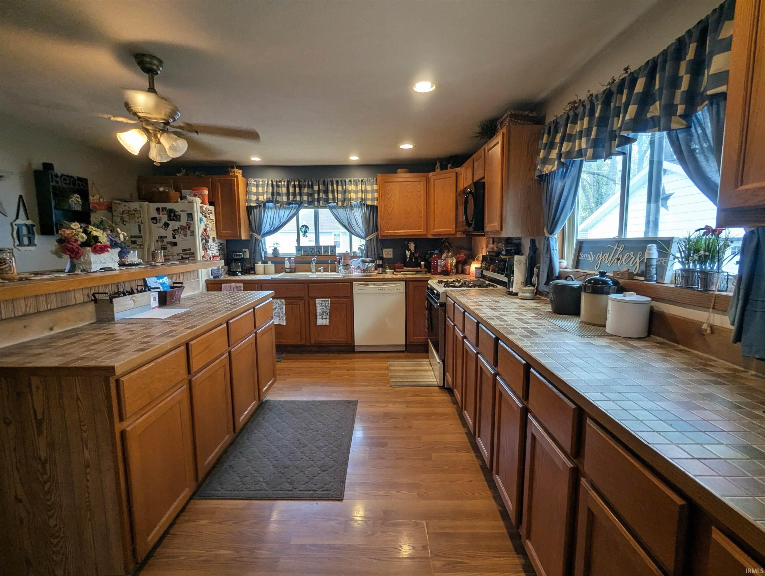415 South Illinois Street Delphi, IN 46923 - Photo 9 of 24
