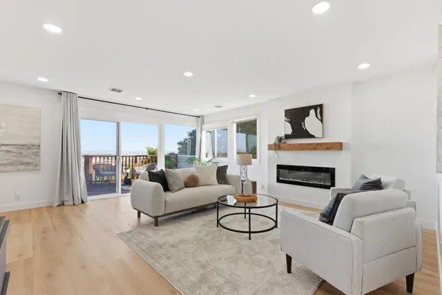 $2,900,000 | 141 Hillcrest Road, San Carlos, CA 94070