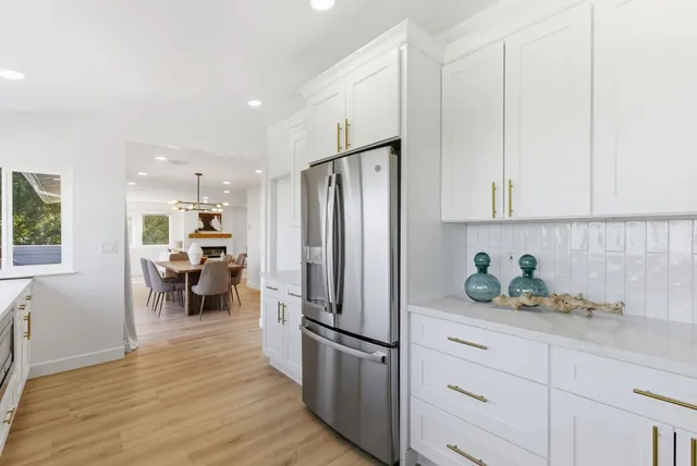 $2,900,000 | 141 Hillcrest Road, San Carlos, CA 94070