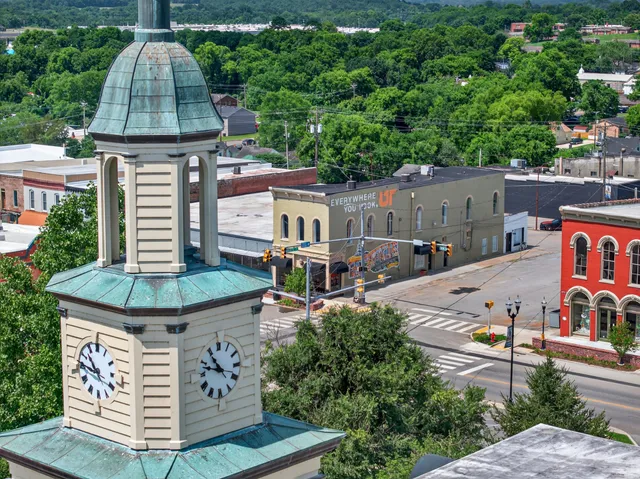 $274,900 | 213 Main Avenue South, Fayetteville, TN 37334