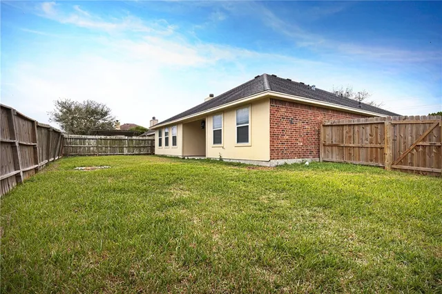 $2,350 | 8302 Hailey Court, Corpus Christi, TX 78414
