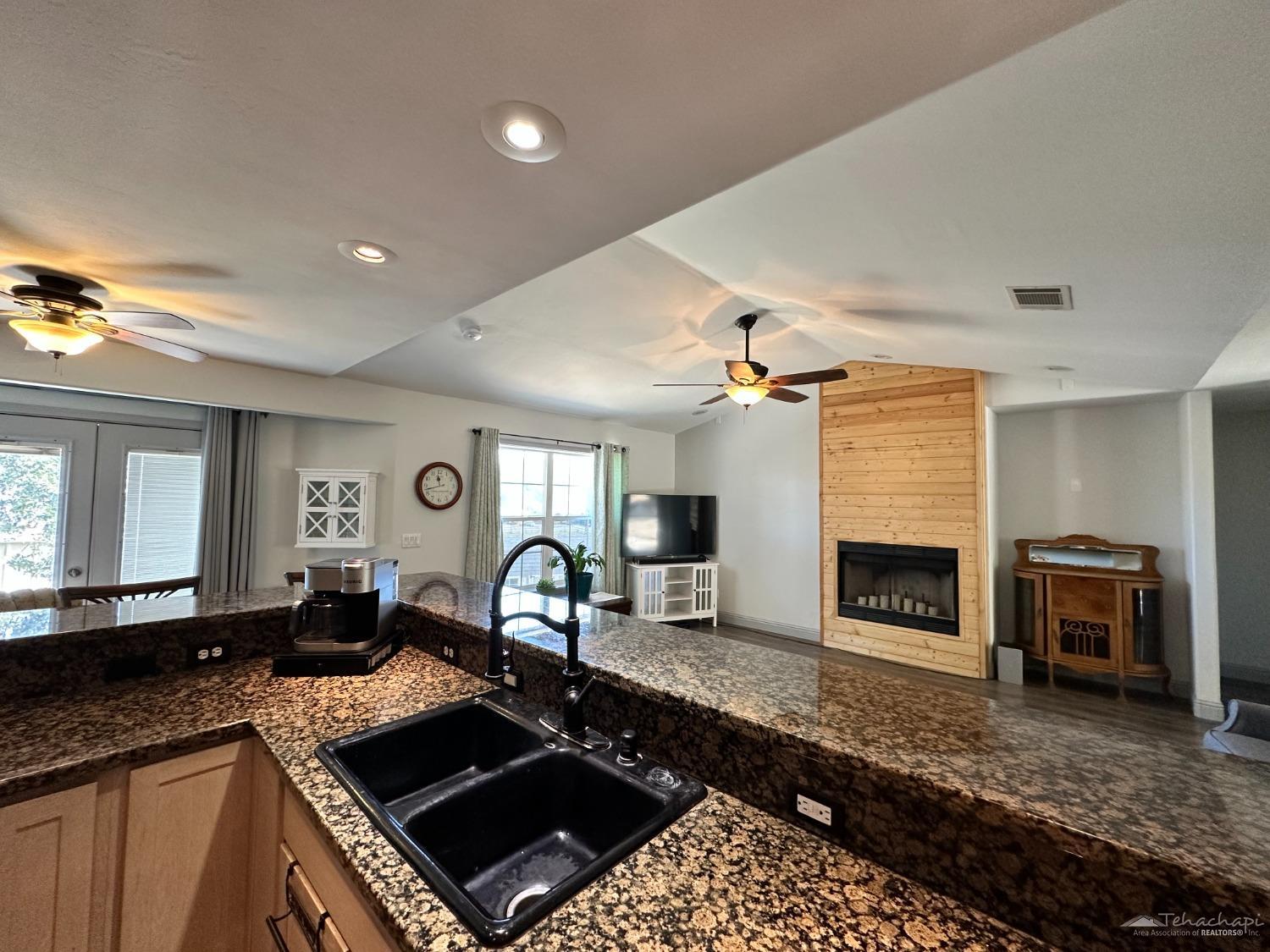 28880 Delaware Drive Tehachapi, CA 93561 - Photo 13 of 48 Gallery Image 13