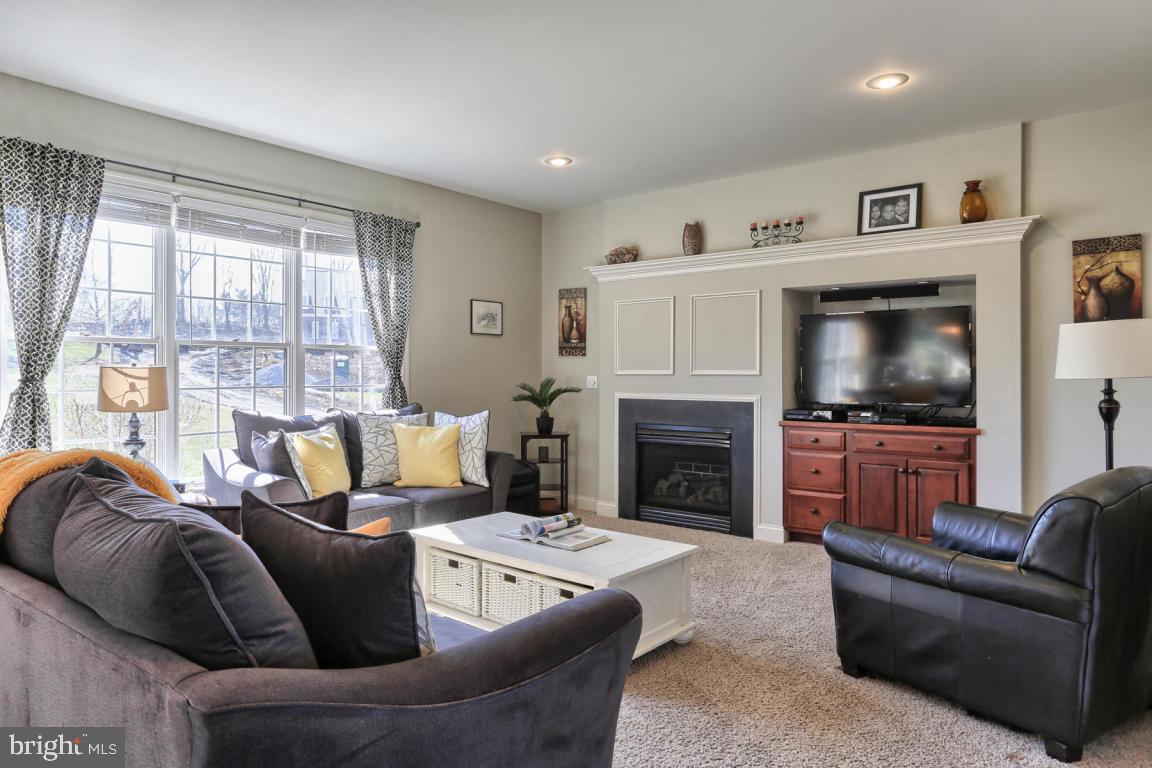 2134 Meadow Ridge Drive Lancaster, PA 17601 - Photo 2 of 45 Gallery Image 2