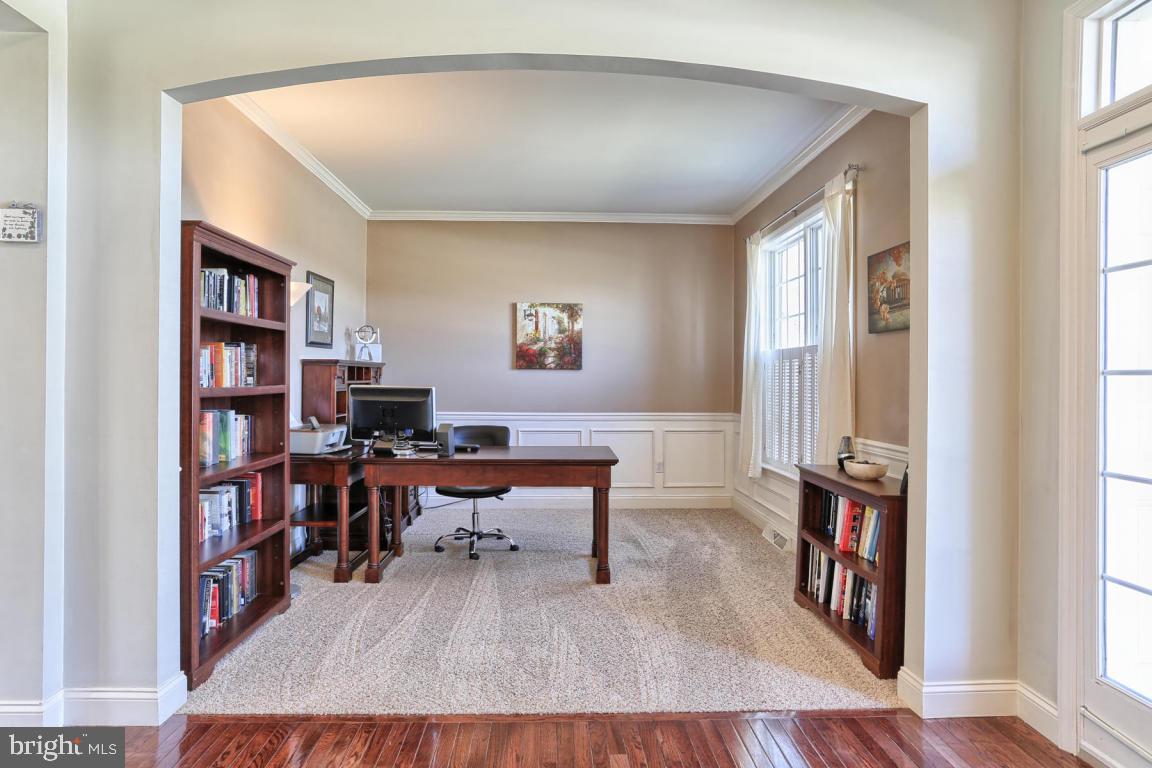 2134 Meadow Ridge Drive Lancaster, PA 17601 - Photo 12 of 45 Gallery Image 12