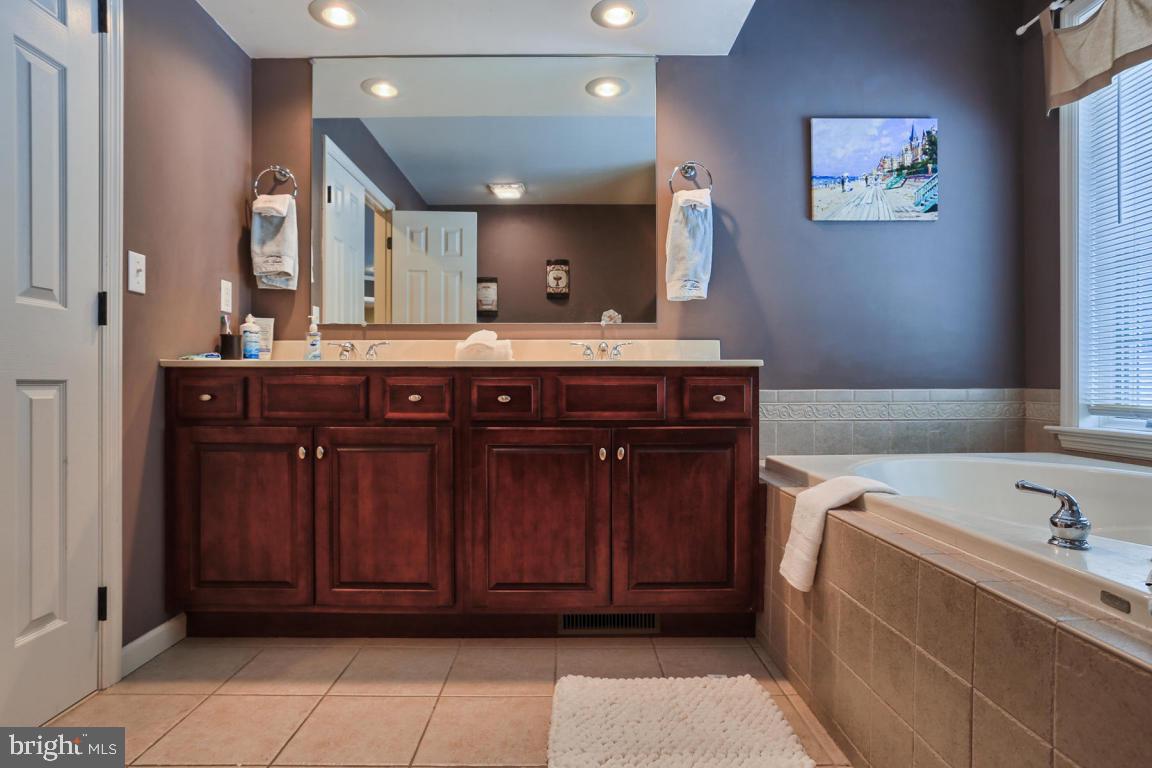2134 Meadow Ridge Drive Lancaster, PA 17601 - Photo 26 of 45 Gallery Image 26