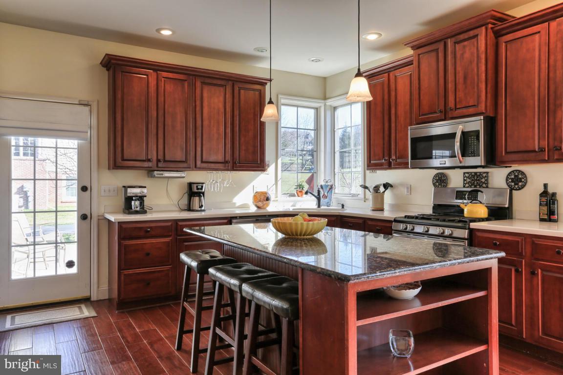 2134 Meadow Ridge Drive Lancaster, PA 17601 - Photo 4 of 45 Gallery Image 4