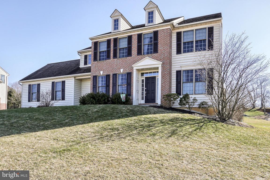 2134 Meadow Ridge Drive Lancaster, PA 17601 - Photo 9 of 45 Gallery Image 9