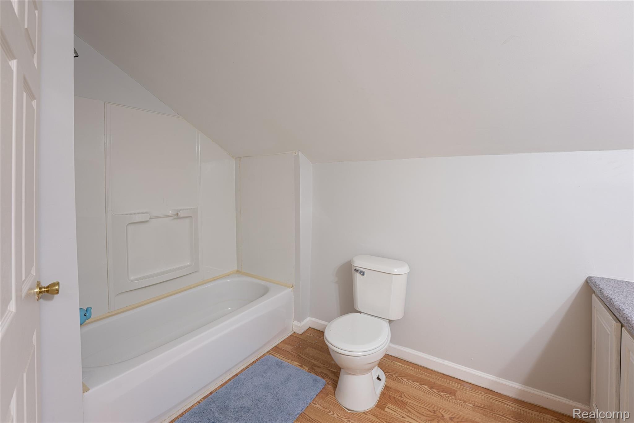 6565 Pinckney Road Pinckney, MI 48169 - Photo 16 of 22 DBAA45AD-AD20-4010-BAAD-6CE05F5F7D46.jpeg