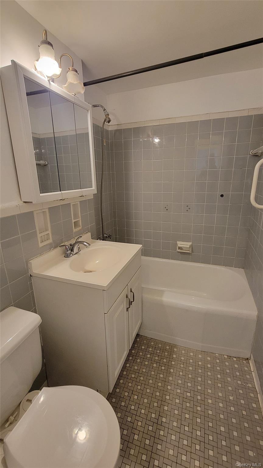 97-07 63rd Road, Unit 15B Queens, NY 11374 - Photo 10 of 13