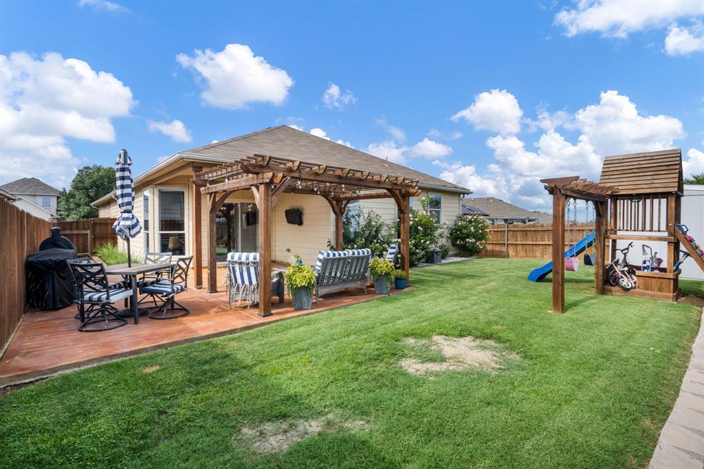 817 Rio Bravo Drive Fort Worth, TX 76052 - Photo 23 of 27