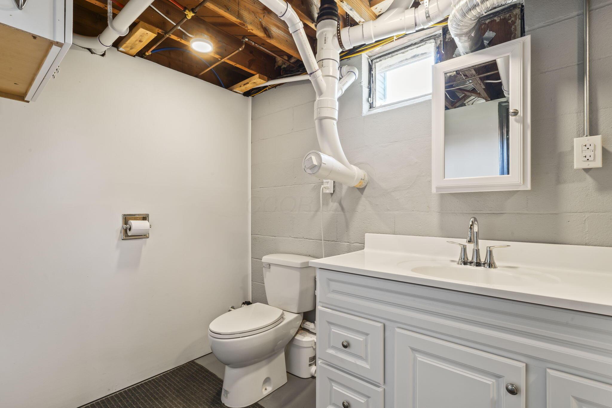 507 Agler Road Columbus, OH 43230 - Photo 39 of 74 Full Bath 3