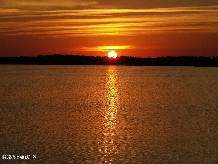 235 Creek Road Beaufort, NC 28516 - Photo 52 of 54 Sunset at Creek 2