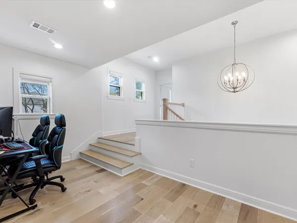 $10,000 | 2147 Colquitt Street, Houston, TX 77098