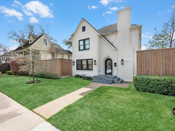 $10,000 | 2147 Colquitt Street, Houston, TX 77098