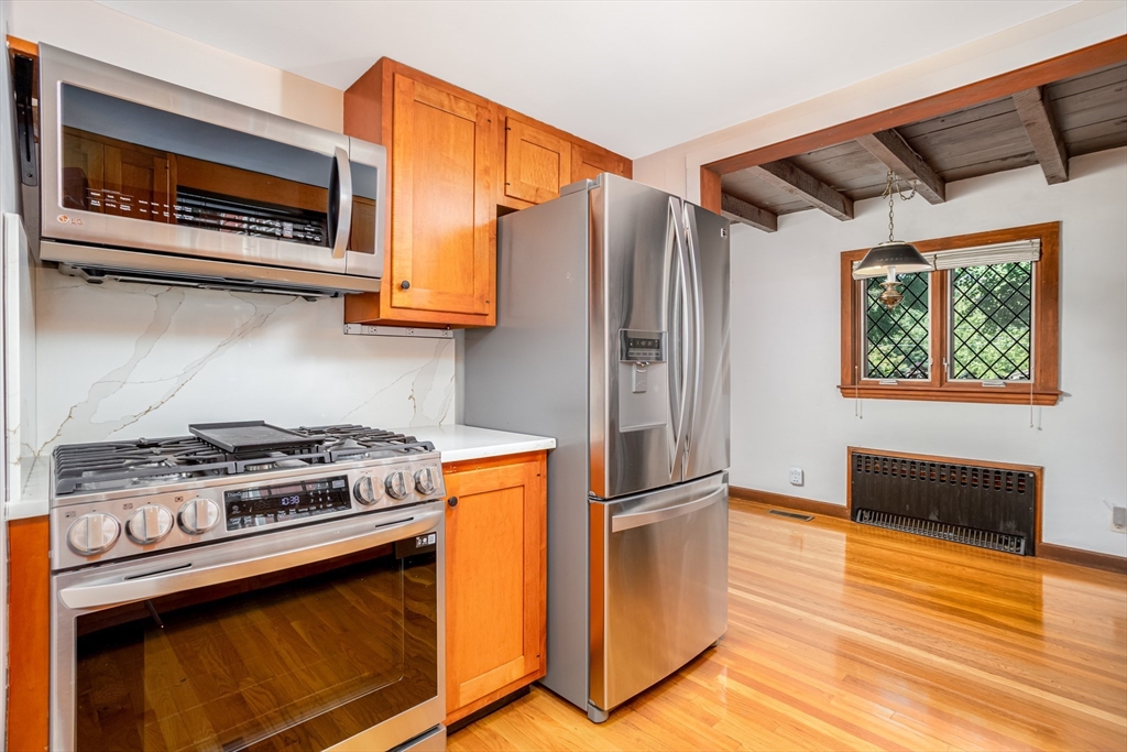 2663 Massachusetts Avenue Lexington, MA 02421 - Photo 12 of 42