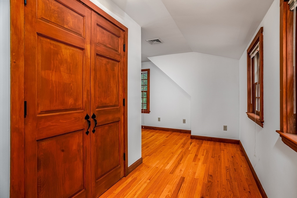 2663 Massachusetts Avenue Lexington, MA 02421 - Photo 22 of 42