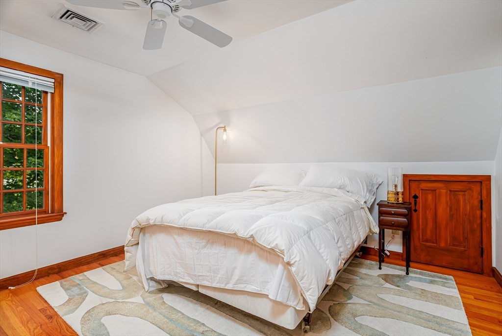 2663 Massachusetts Avenue Lexington, MA 02421 - Photo 26 of 42