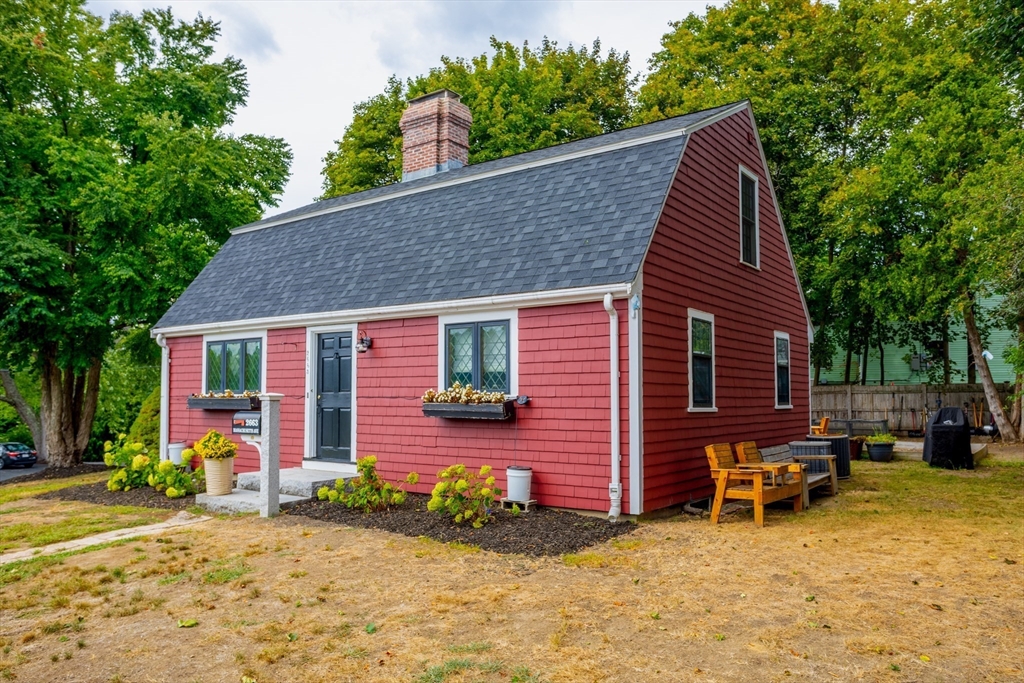 2663 Massachusetts Avenue Lexington, MA 02421 - Photo 3 of 42