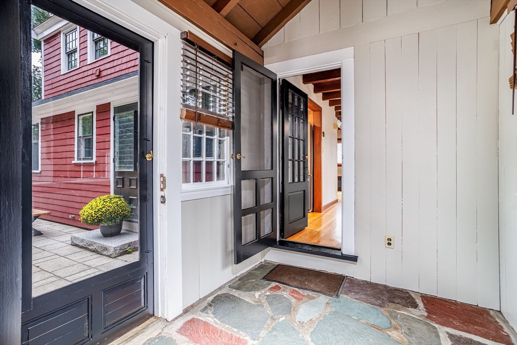 2663 Massachusetts Avenue Lexington, MA 02421 - Photo 33 of 42