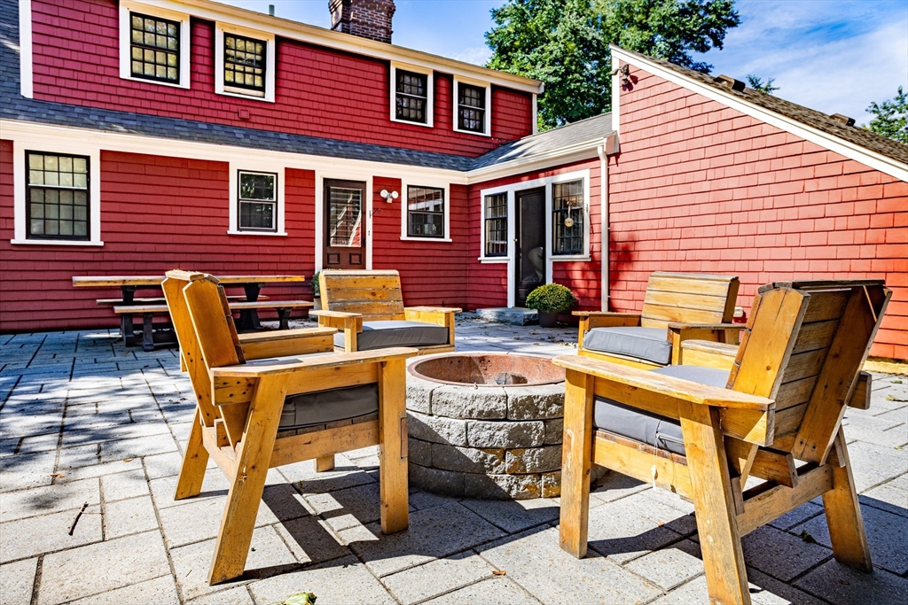 2663 Massachusetts Avenue Lexington, MA 02421 - Photo 34 of 42