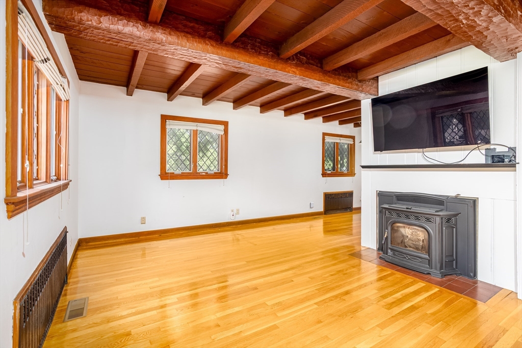 2663 Massachusetts Avenue Lexington, MA 02421 - Photo 5 of 42