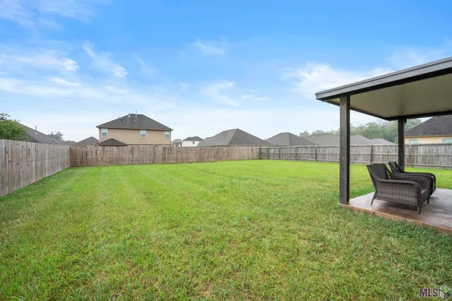 $285,000 | 8862 Reserve Oak Avenue, Zachary, LA 70791