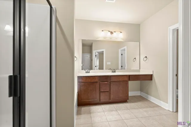 $285,000 | 8862 Reserve Oak Avenue, Zachary, LA 70791