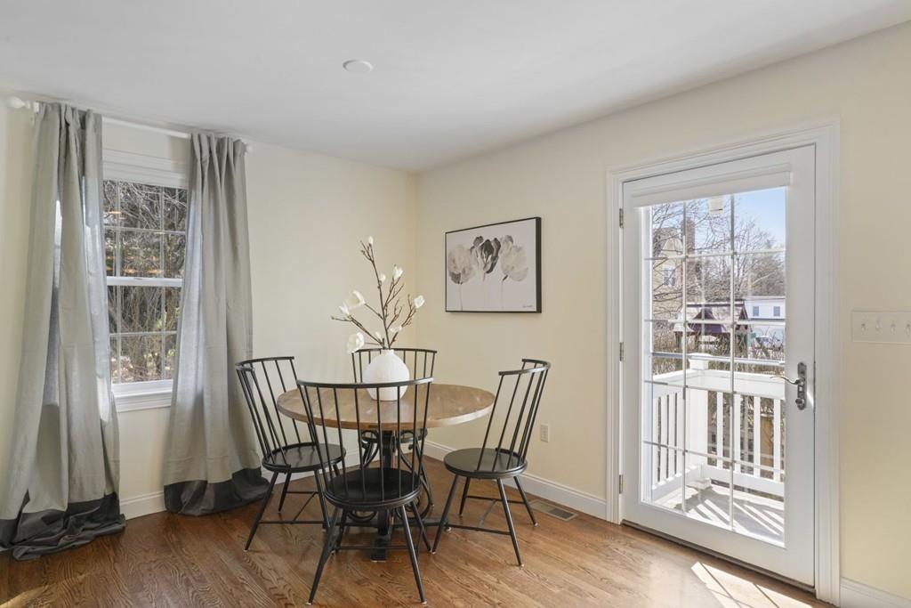 26 Dexter Road Lexington, MA 02420 - Photo 5 of 22