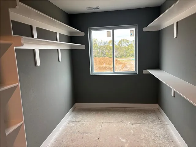 $370,000 | 4705 South Brentwood Avenue, Kansas City, MO 64136