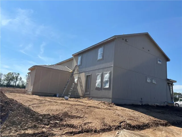 $370,000 | 4705 South Brentwood Avenue, Kansas City, MO 64136