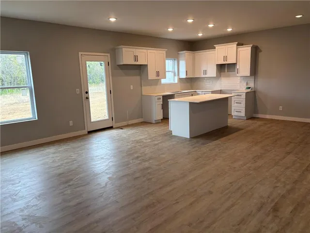 $370,000 | 4705 South Brentwood Avenue, Kansas City, MO 64136