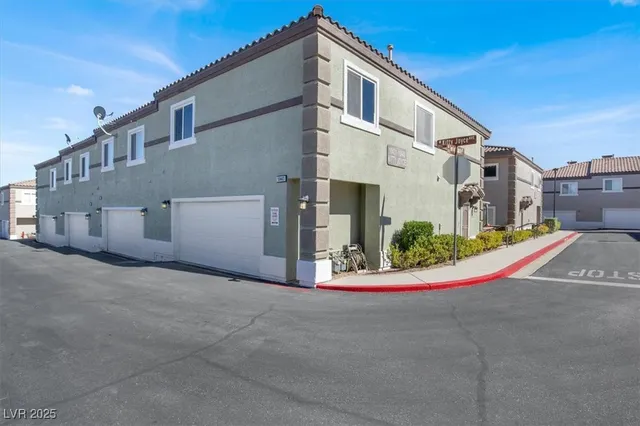 $359,900 | 10443 Kitty Joyce Avenue, Las Vegas, NV 89129