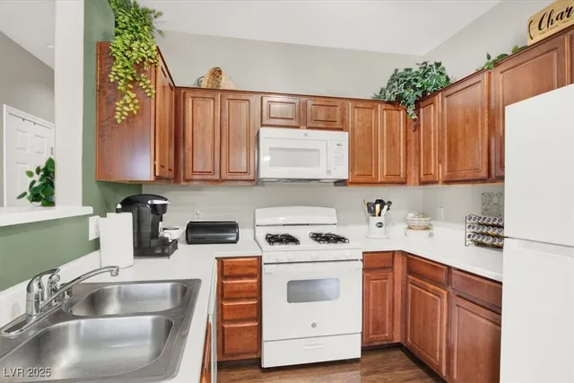 $359,900 | 10443 Kitty Joyce Avenue, Las Vegas, NV 89129