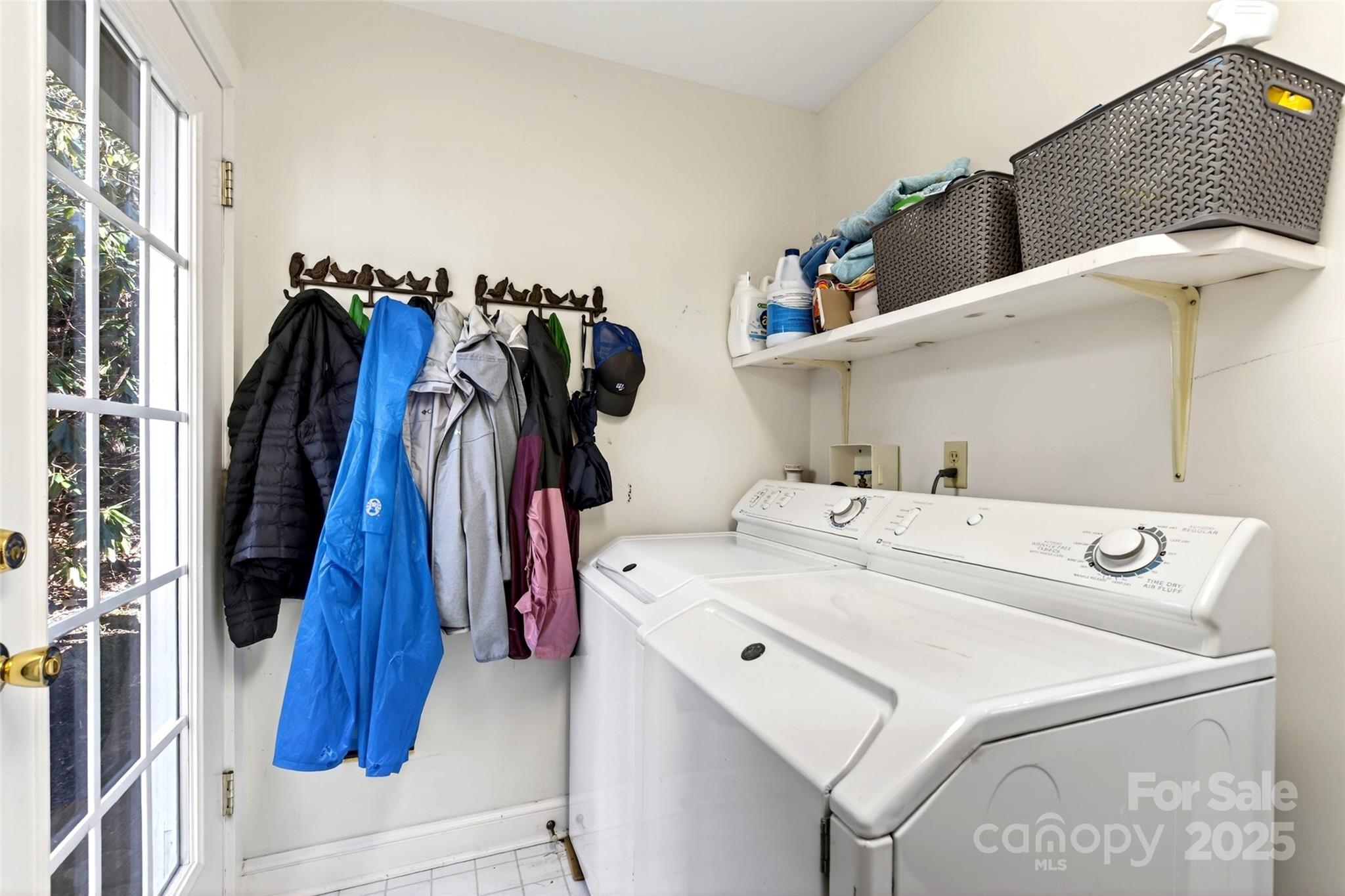 308 Texas Road Montreat, NC 28711 - Photo 19 of 48 a utility room with dryer and washer