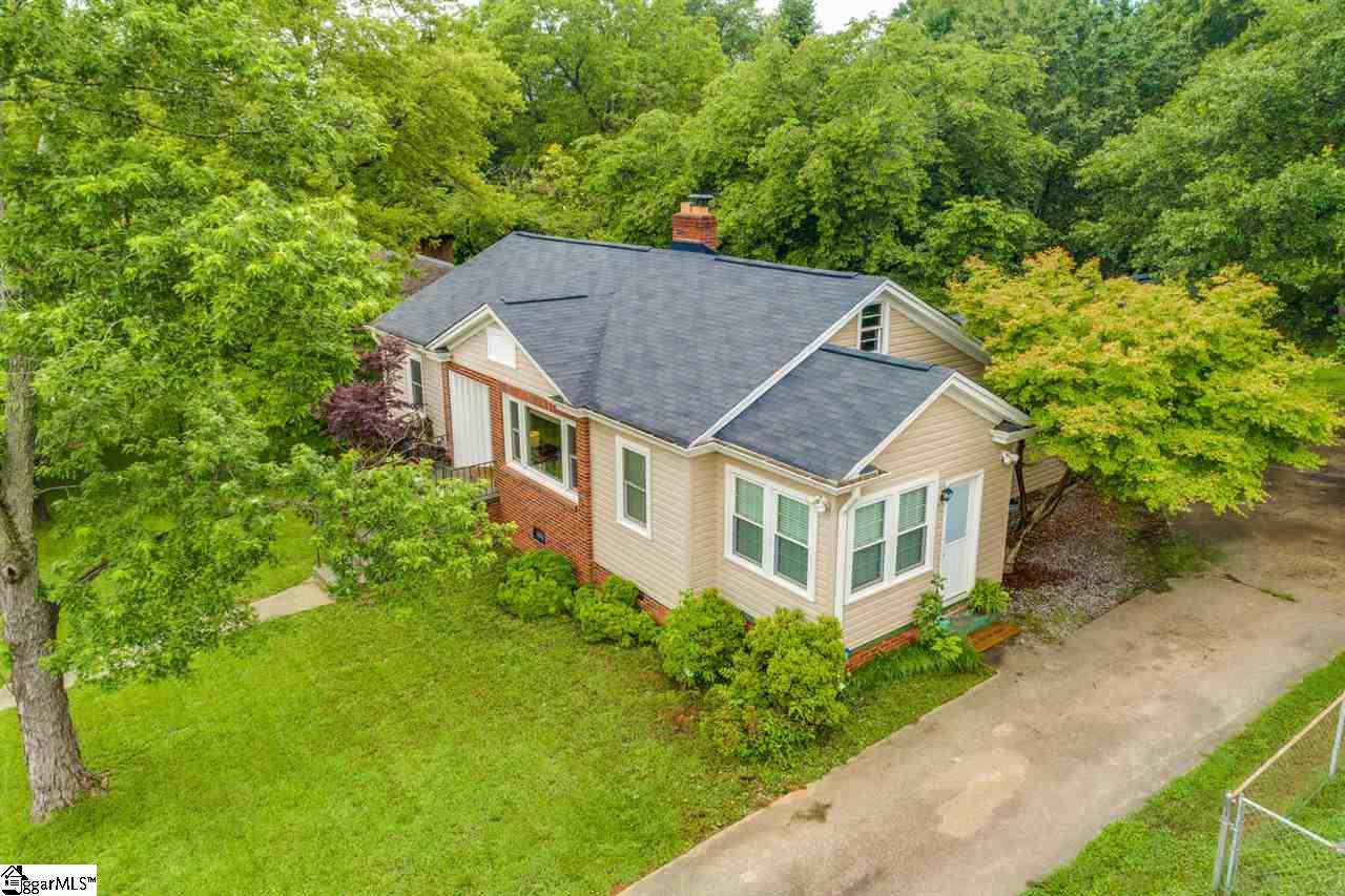 17 Perrin Street Greenville, SC 29607 - Photo 2 of 21 Gallery Image 2
