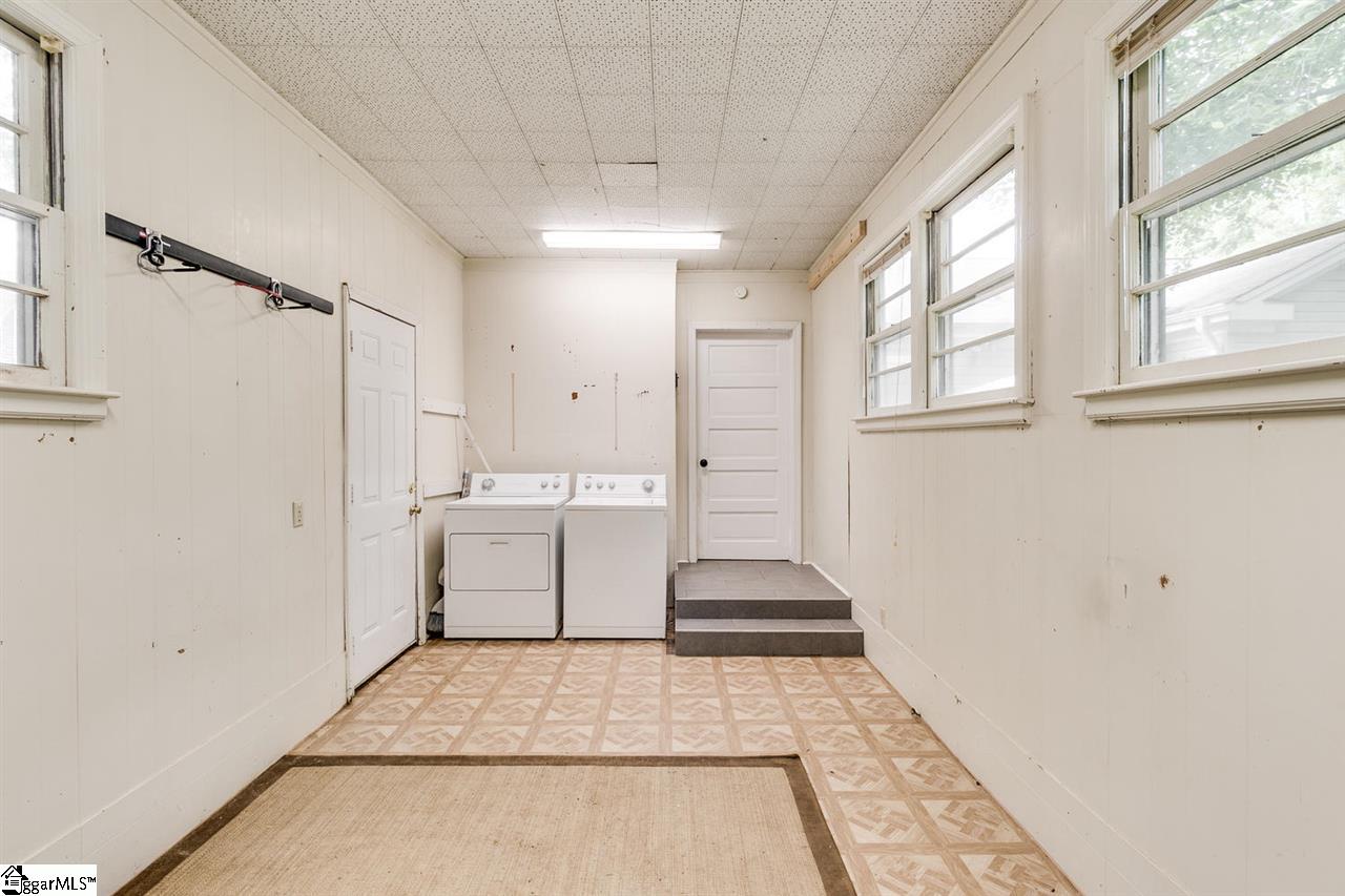 17 Perrin Street Greenville, SC 29607 - Photo 15 of 21 Gallery Image 15