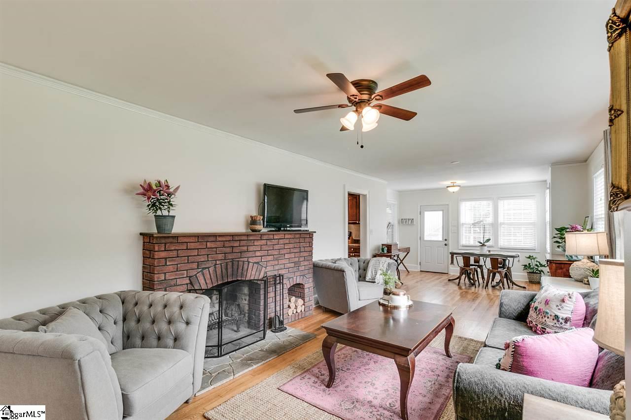 17 Perrin Street Greenville, SC 29607 - Photo 5 of 21 Gallery Image 5