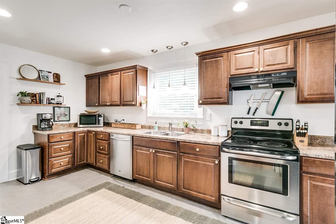 17 Perrin Street Greenville, SC 29607 - Photo 8 of 21 Gallery Image 8