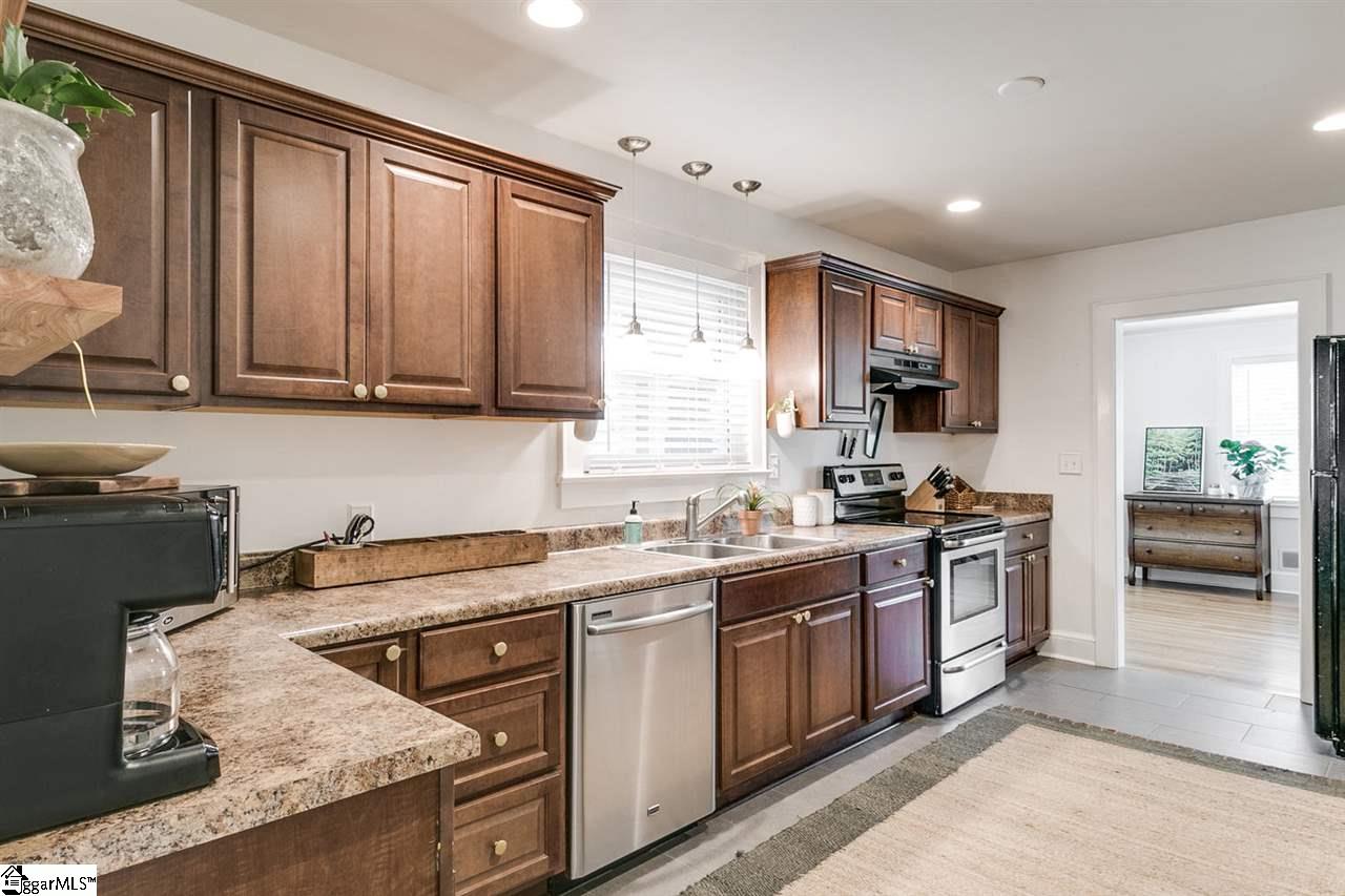 17 Perrin Street Greenville, SC 29607 - Photo 9 of 21 Gallery Image 9