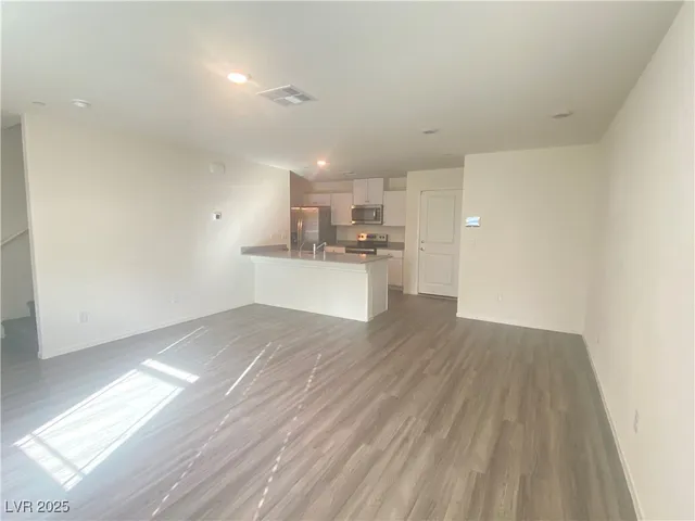 $2,090 | 3763 Sonrisa Vista Avenue, Henderson, NV 89044