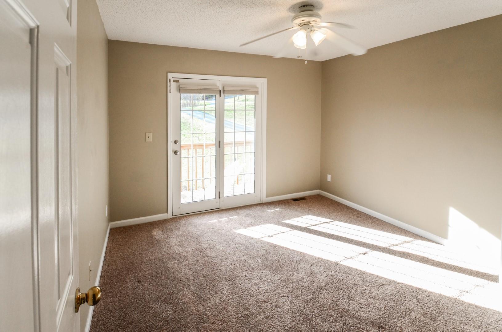 422 Greenbrook Circle Unicoi, TN 37692 - Photo 18 of 33 422 Greenbrook-14